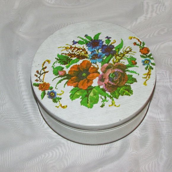 Vintage Cookie Biscuit Tin Floral Cross-stitch Round Metal Storage Canister - Picture 9 of 12